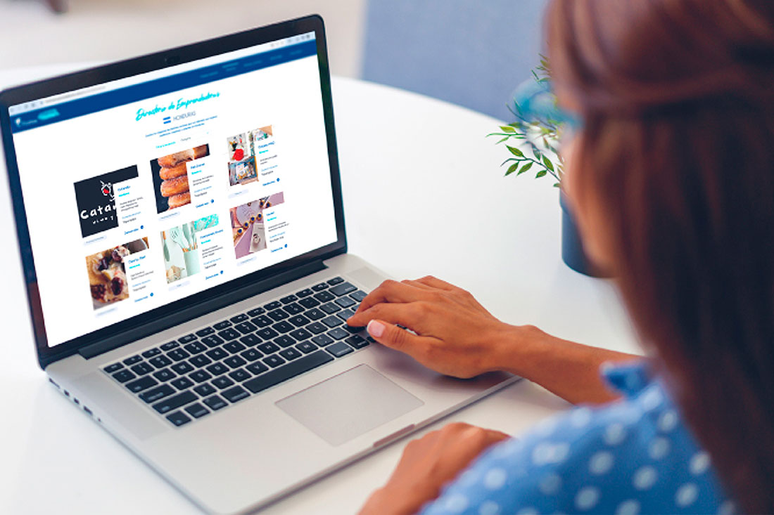 Plataforma Mujeres Adelante